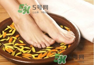 花椒水泡腳有什么功效？花椒水泡腳去濕氣嗎