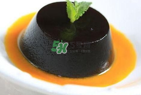 龜苓膏男人能吃嗎？龜苓膏吃多了會(huì)怎么樣