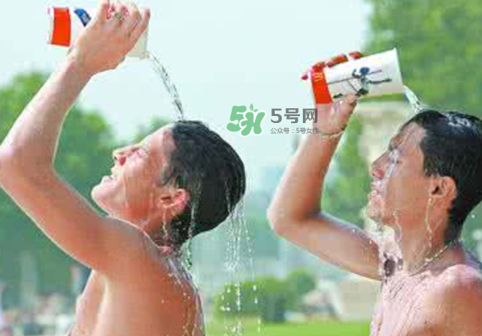 夏天防止中暑吃什么？夏天防中暑喝什么？