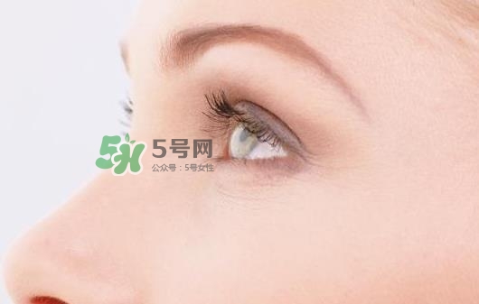 8月份可以割雙眼皮嗎？幾月份割雙眼皮最好？