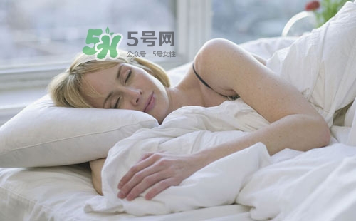 三伏天能曬被子嗎？三伏天曬被子好嗎？