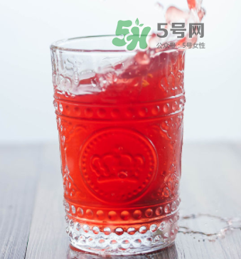 中暑能喝酸梅湯嗎？酸梅湯中暑能不能喝？