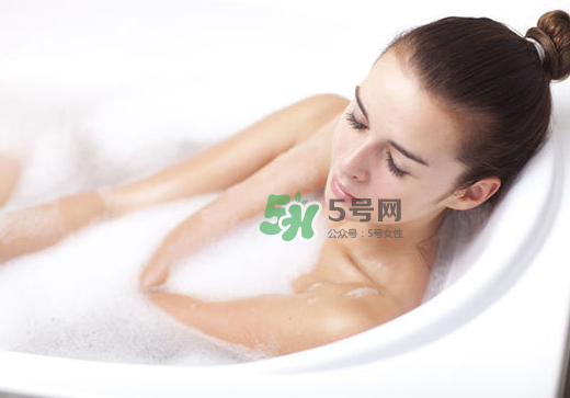 三伏天可以天天泡腳嗎？三伏天可以天天泡澡嗎？