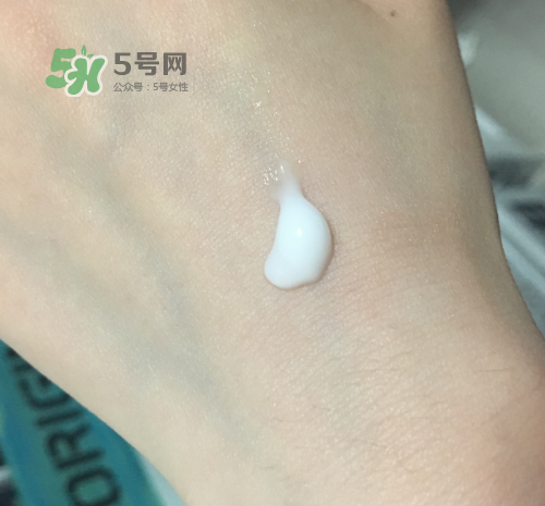 理膚泉晚安蜜怎么樣？理膚泉夜間修護(hù)乳好用嗎？