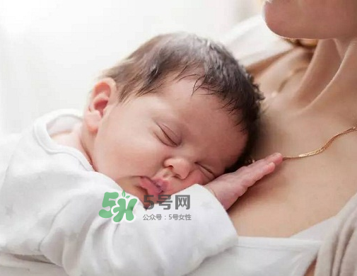 三伏天坐月子可以開窗戶嗎？夏天坐月子能開窗戶嗎？