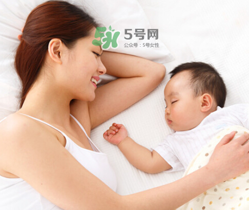 三伏天坐月子可以出門嗎？坐月子多久可以出門？