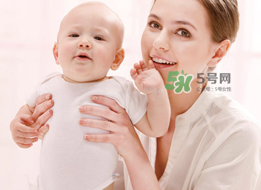 哺乳期上火對(duì)寶寶有什么影響？哺乳期上火會(huì)影響寶寶上火嗎？