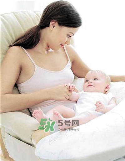 坐月子吃素應(yīng)該吃什么？吃素坐月子怎么坐？