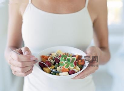 坐月子吃素應(yīng)該吃什么？吃素坐月子怎么坐？