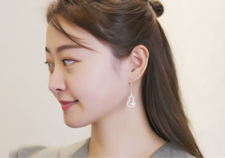 qeelin葫蘆耳環(huán)多少錢(qián)_qeelin葫蘆耳環(huán)專柜價(jià)格