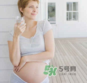 頭胎有邊生邊入盆的嗎？頭胎遲遲不入盆怎么辦？