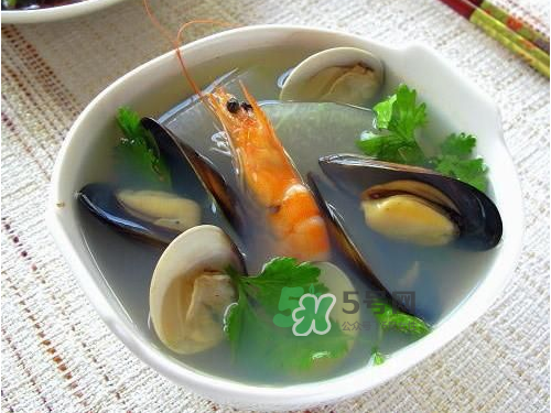 花蛤開(kāi)口了還能吃嗎？花蛤開(kāi)口不動(dòng)還能吃嗎？