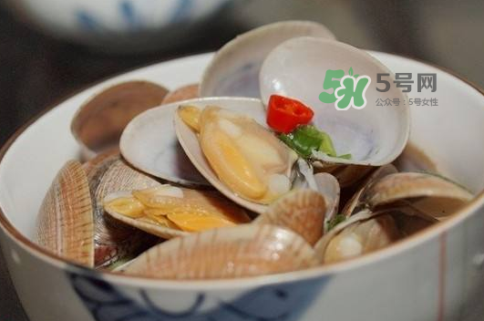 煮花蛤是開水還是冷水？花蛤用冷水還是熱水？