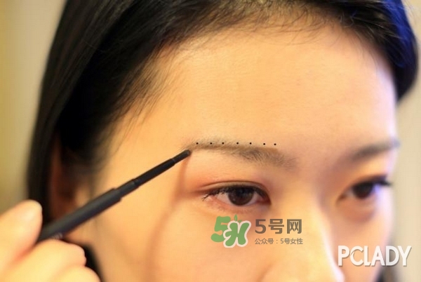 mac眉筆怎么用？mac魅可眉筆怎么削