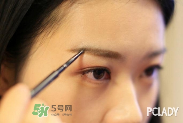 mac眉筆怎么用？mac魅可眉筆怎么削