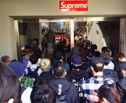 supreme噴錢槍多少錢？supreme鈔票槍價格