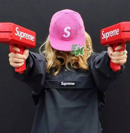 supreme噴錢槍多少錢？supreme鈔票槍價格