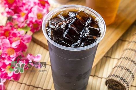 仙草凍是什么？仙草粉怎么煮成仙草凍