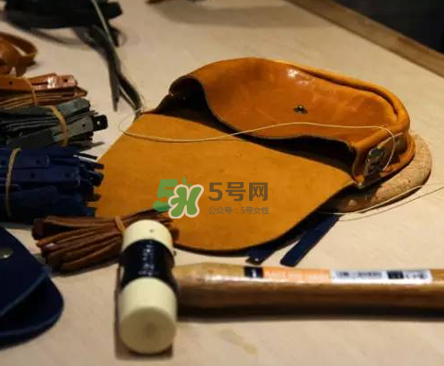 roberu peace and smile笑臉錢包多少錢_在哪買_怎么買？