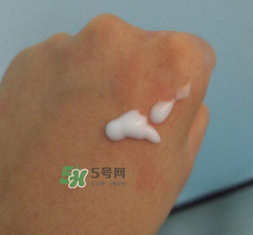 溫碧泉明星復(fù)合水精華怎么用？溫碧泉明星復(fù)合水精華用法