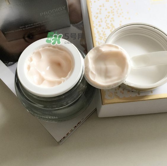 赫蓮娜至美溯顏菁華霜好用嗎？赫蓮娜至美溯顏菁華霜怎么樣？