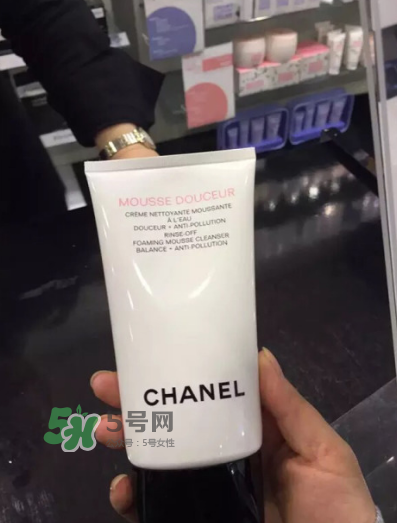香奈兒山茶花洗面奶好用嗎？香奈兒山茶花洗面奶怎么樣？
