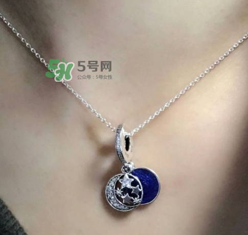 pandora復(fù)古夜空項(xiàng)鏈多少錢？潘多拉夜空項(xiàng)鏈專柜價(jià)格