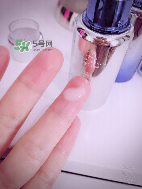 axxzia曉姿眼部精華怎么樣？曉姿眼部精華怎么用