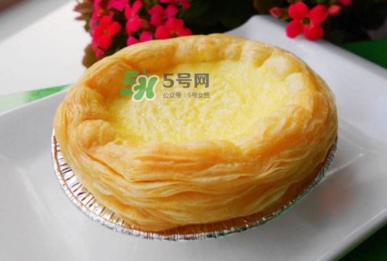 烤蛋撻烤箱預(yù)熱要多久？烤蛋撻用上火還是下火？