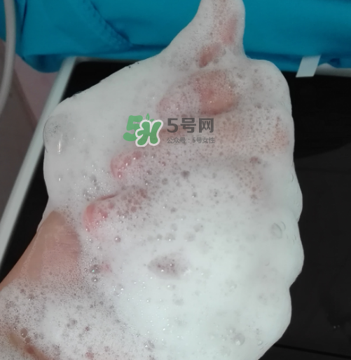 佐薇洗面奶怎么樣？佐薇潔面乳好用嗎？