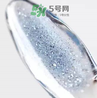 RMK星空唇蜜試色  RMK星空唇蜜怎么樣？
