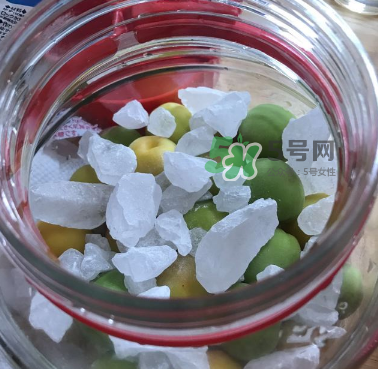 自制青梅酒的做法 青梅酒泡多久可以喝？