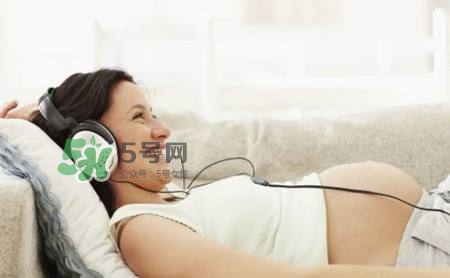 胎教音樂聽多長時(shí)間合適？胎教音樂要重復(fù)聽嗎？