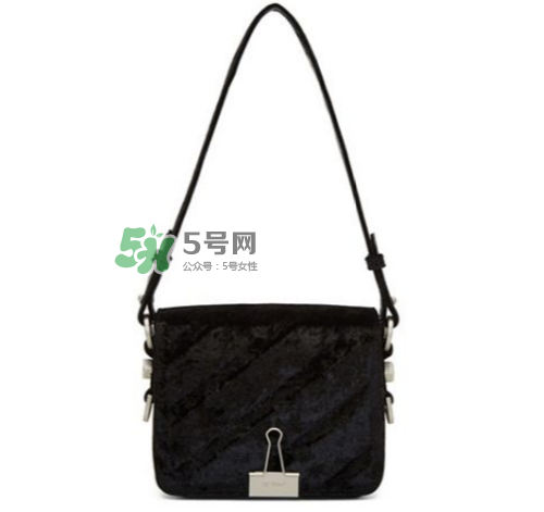 off white夾子包絲絨款多少錢(qián)？off white夾子包絲絨版專柜價(jià)格