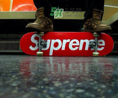 supreme狗骨頭玩具是真的嗎？supreme骨頭玩具會(huì)發(fā)售嗎？