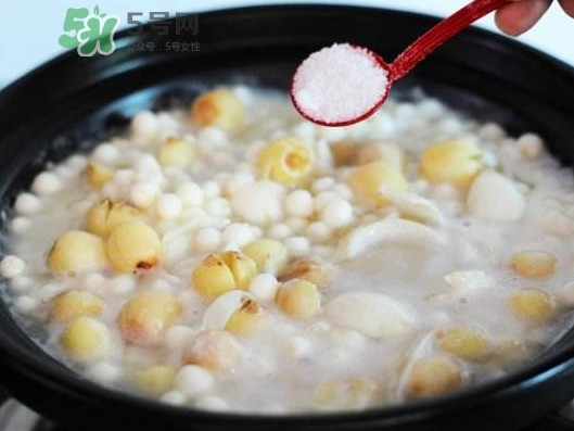 雞頭米煮多久能熟？雞頭米能和什么一起煮