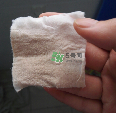 歐詩漫卸妝水怎么樣？歐詩漫卸妝水含酒精嗎？