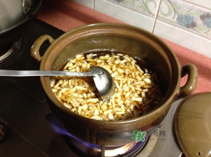 馬蹄糕怎么做才有彈性？馬蹄糕不凝固怎么補(bǔ)救？