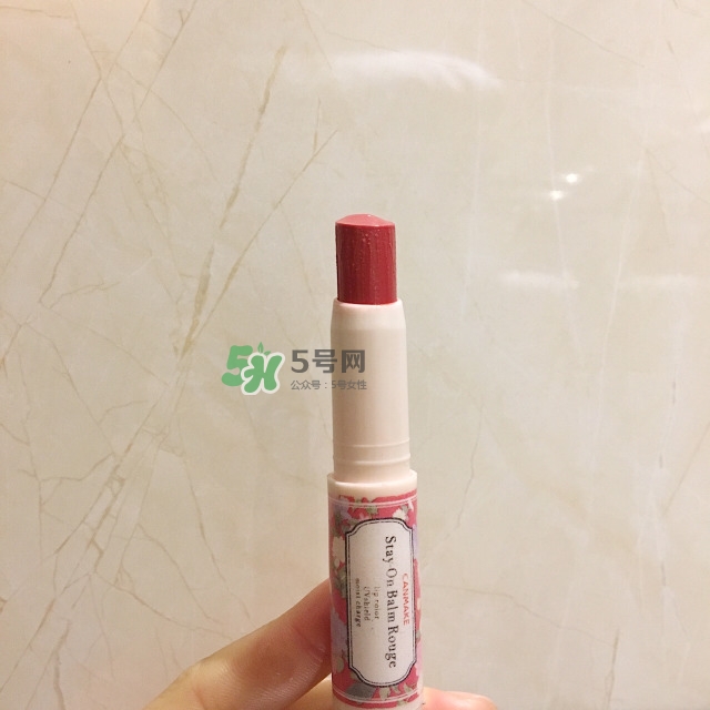 保濕口紅哪個牌子好？什么牌子的口紅保濕效果好