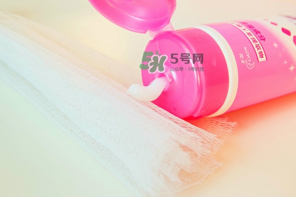 碧柔卸妝潔面乳好用嗎？碧柔卸妝潔面乳怎么用？