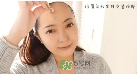 迪奧花蜜活顏絲悅眼霜怎么用？迪奧花蜜活顏眼霜用法