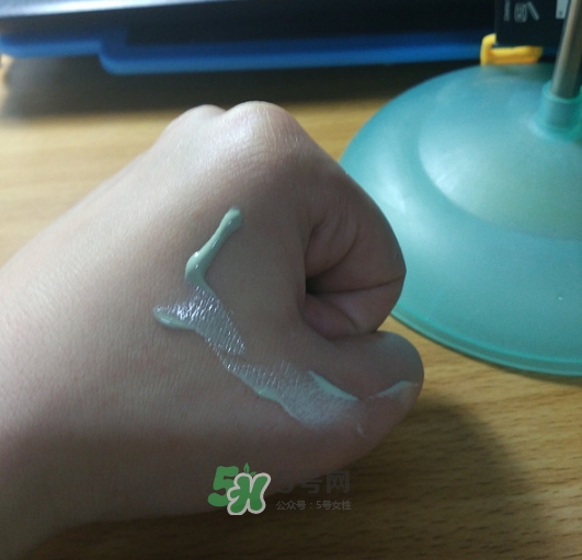 Make up forever浮生若夢(mèng)隔離霜怎么樣？浮生若夢(mèng)隔離好用嗎？
