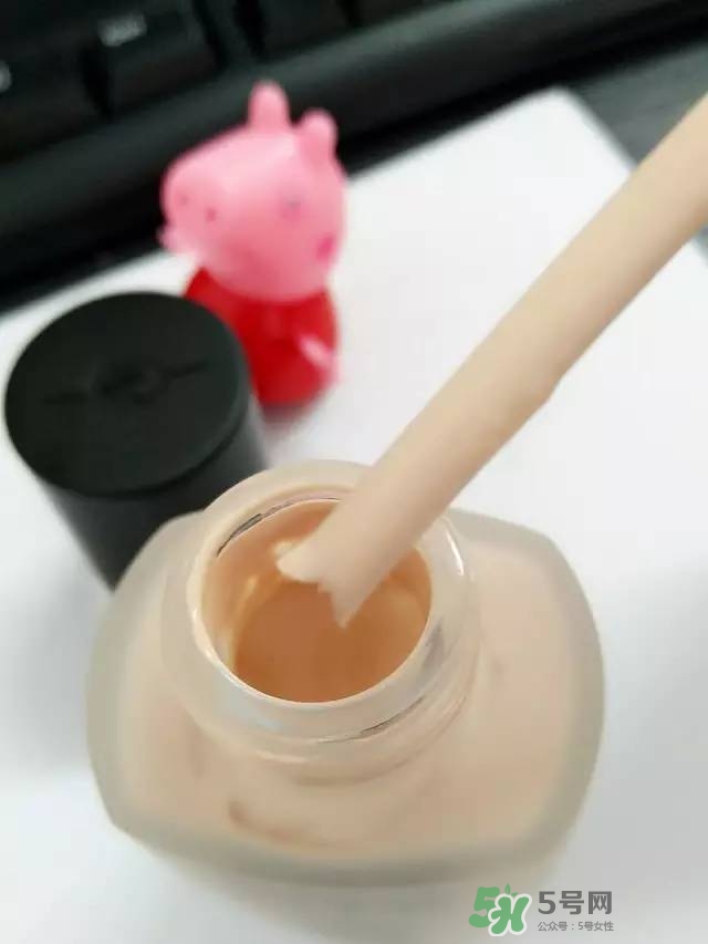 玫珂菲水粉霜怎么樣？玫珂菲全新雙用水粉霜好用嗎？