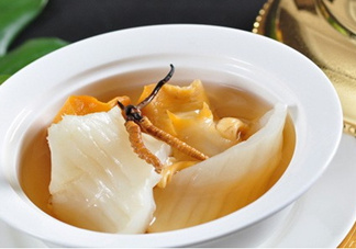 產(chǎn)后吃燕窩好還是花膠？花膠和燕窩可以一起吃嗎？