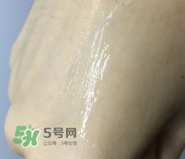 cerave pm乳可以白天用嗎？cerave pm乳白天用會變黑嗎