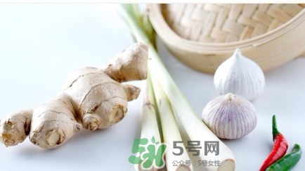 男人吃蔥壯陽嗎？男人吃蔥有什么好處？