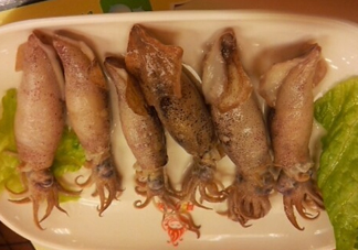 魷魚仔怎么清洗圖解？小魷魚怎么清洗？