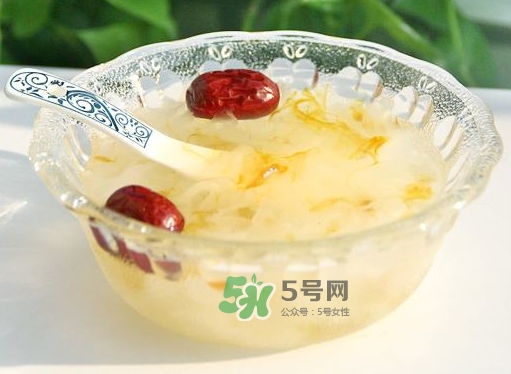 燕窩和銀耳可以一起燉嗎？燕窩和銀耳的口感區(qū)別