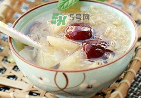 燕窩和銀耳可以一起燉嗎？燕窩和銀耳的口感區(qū)別