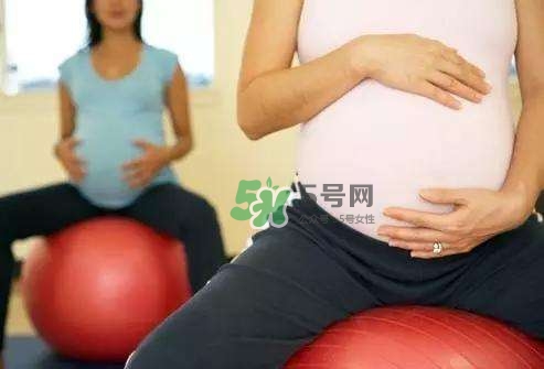 順產(chǎn)前做什么運(yùn)動(dòng)生得快？順產(chǎn)前吃什么有助分娩？